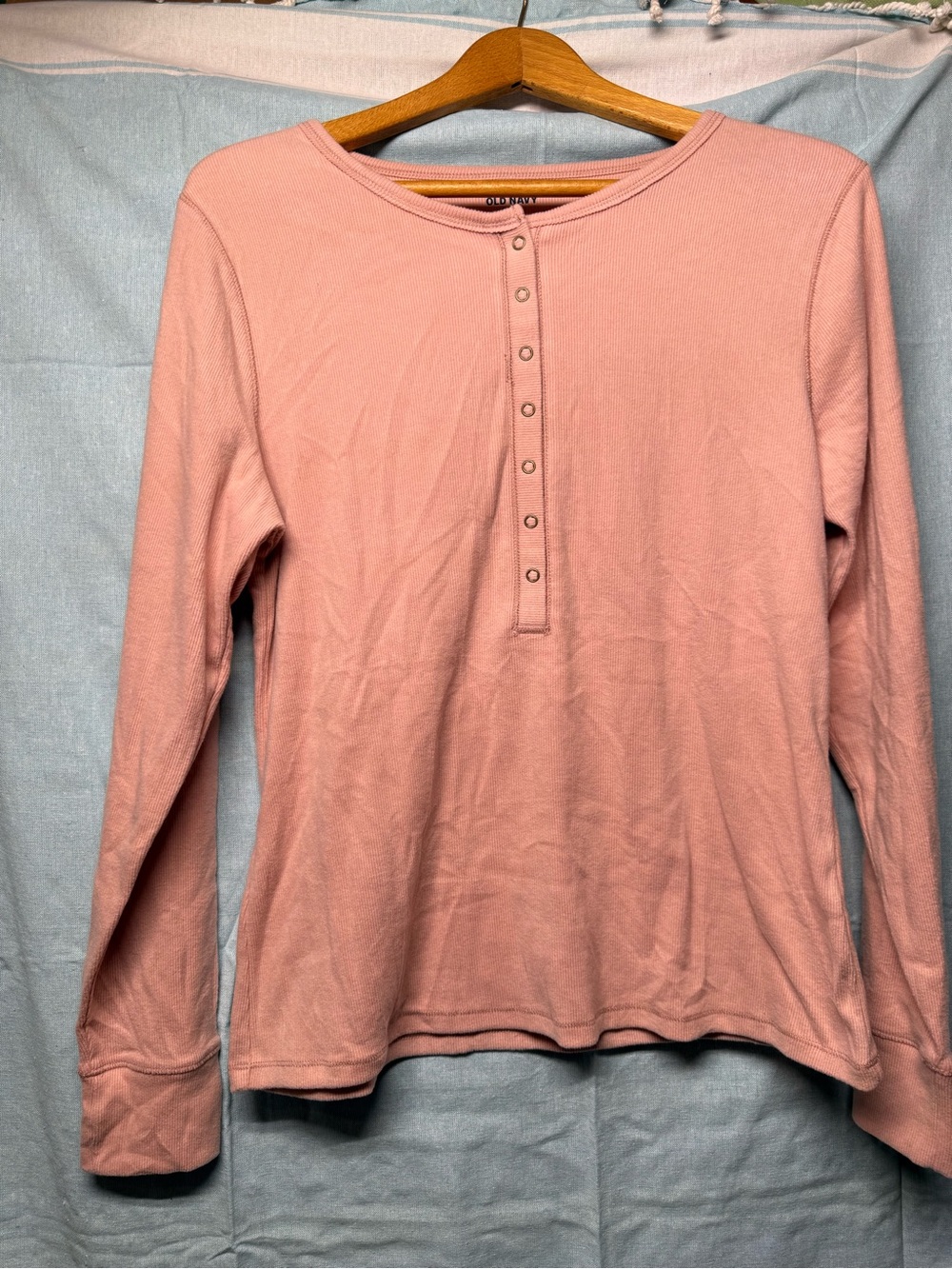 Old Navy Pink Long-Sleeve Henley Snap Top
